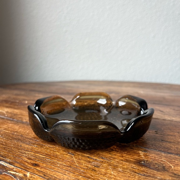MCM Blenko Brown Glass Pebble Bottom Ashtray or Trinket dish - Picture 7 of 8
